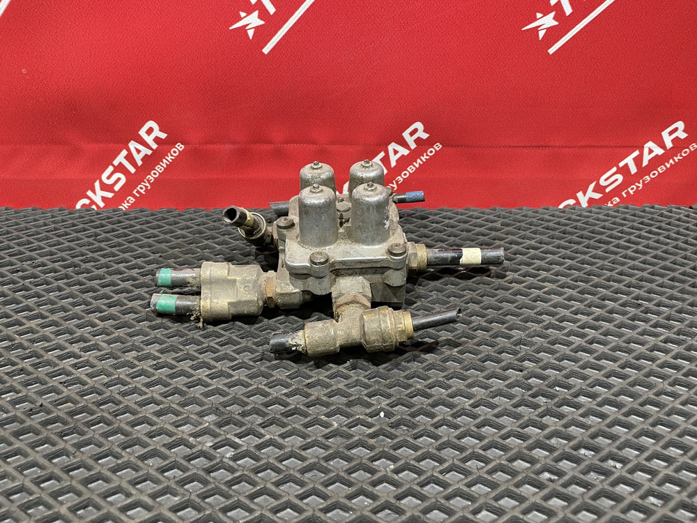 Кран защитный 4-х контурный