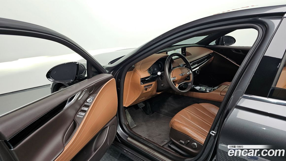 Genesis G80 (RG3) Бензин 2.5 Turbo 2WD (11.2020)
