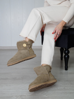 Угги женские зимние