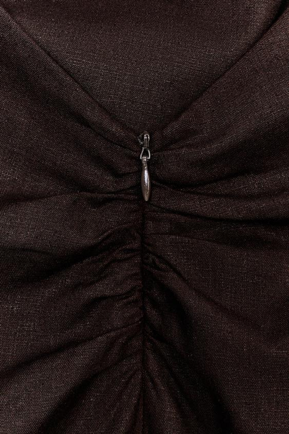 ZARA ПЛАТЬЕ МИДИ С ГОРЛОВИНОЙ ХАЛТЕР ИЗ ЛЬНА, ТЕМНО-КОРИЧНЕВЫЙ