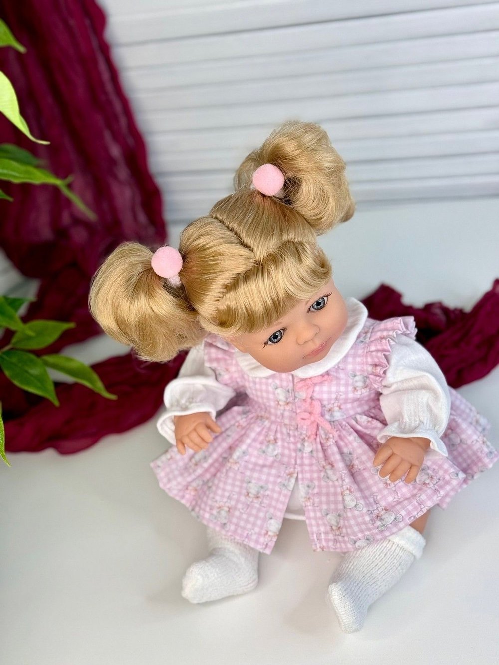 Кукла BERJUAN мягконабивная 40см Laura (1076)