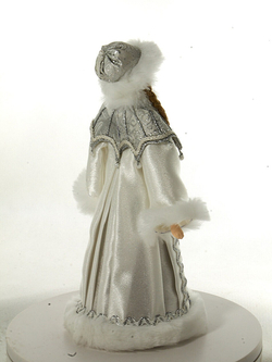 Кукла фарфоровая Снегурочка в шубке с пелериной. Новогодний сувенир ручной работы