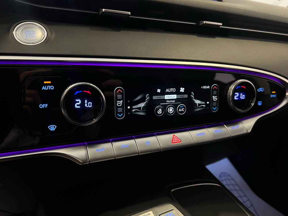 Genesis GV70, 2021 год