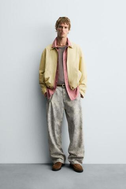ZARA БРЮКИ RELAXED FIT С АБСТРАКТНЫМ ПРИНТОМ, СЕРО-БЕЖЕВЫЙ