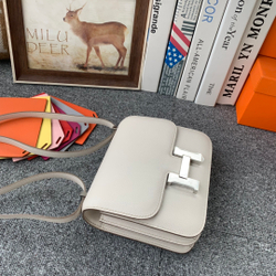 Hermes Constance 18
