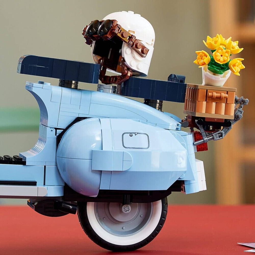 Конструктор LEGO Icons 10298 Vespa 125