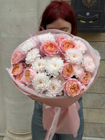 Букет с белой хризантемой и розой Джульетта