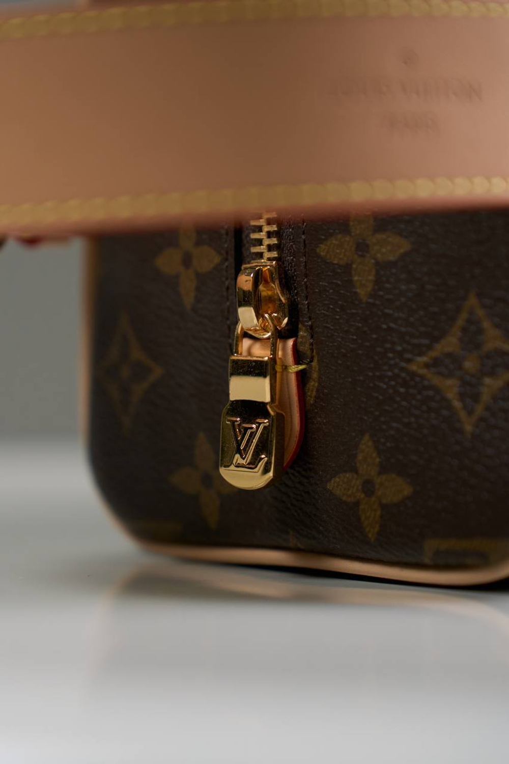 Несессер Louis Vuitton