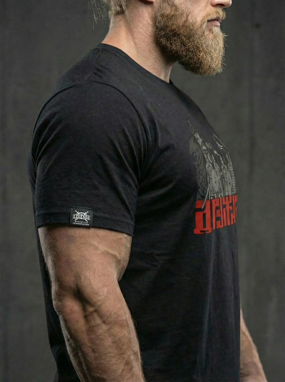 Футболка спортивная хлопковая мужская черная LEGENDA Дружина красная