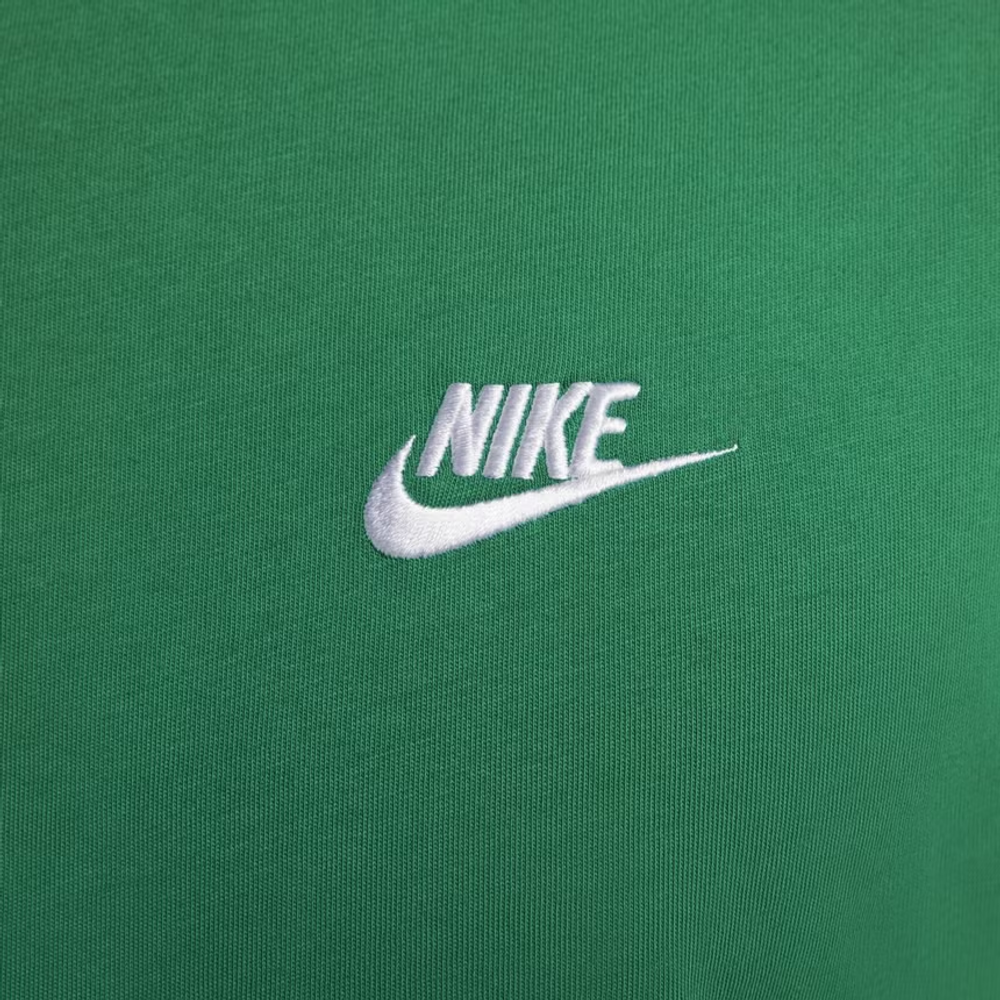 AR4997-324 Футболка х/б Nike NSW Club Tee