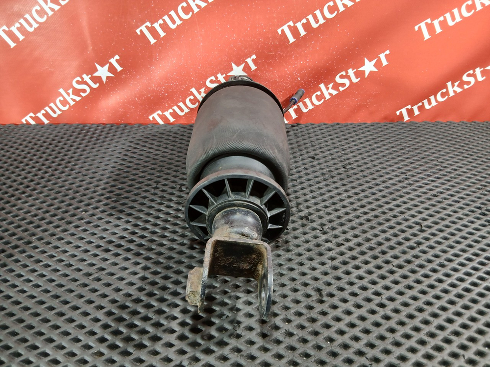 Амортизатор кабины передний