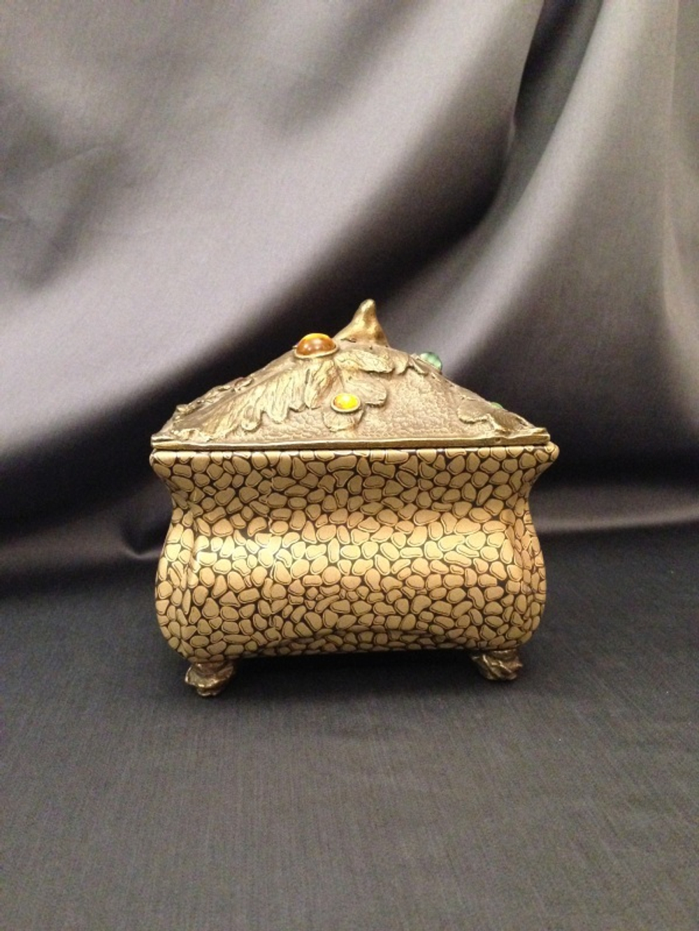 Шкатулка с крышкой Martinetti Foglia бронзовая