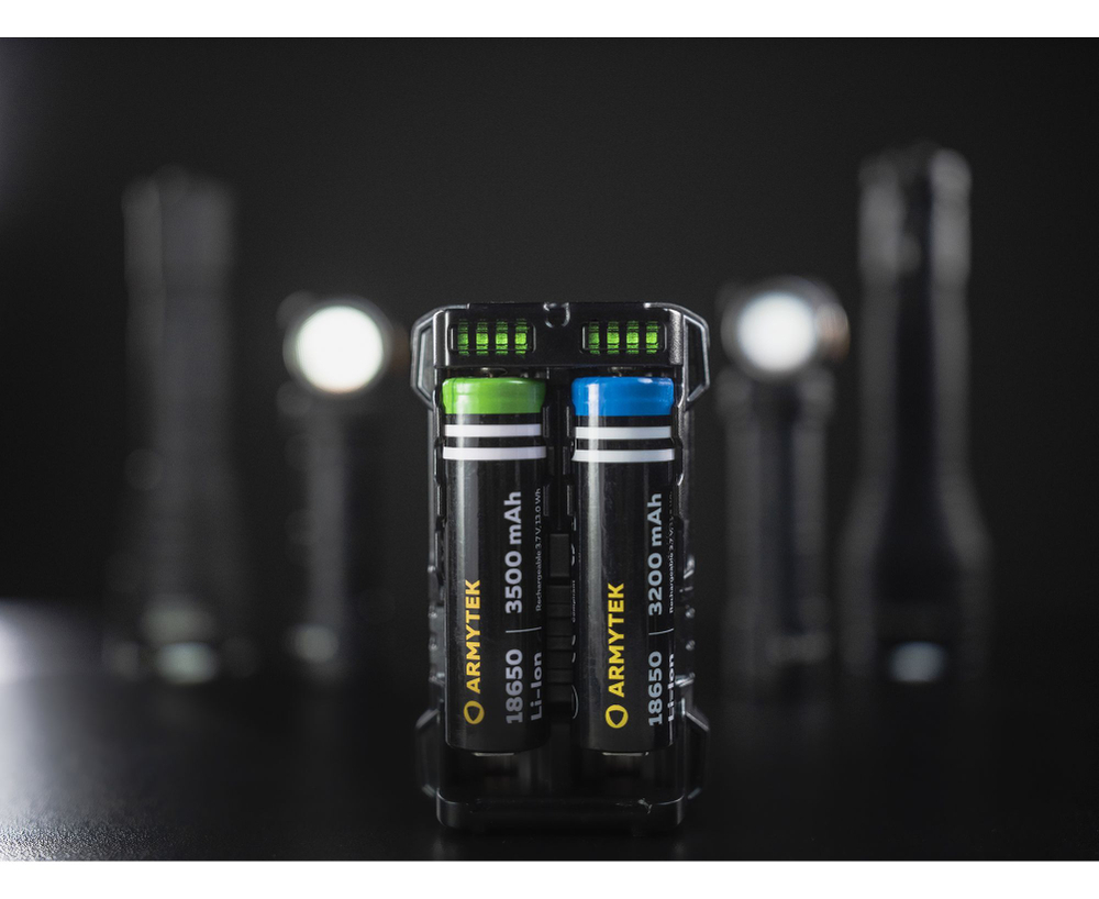 Зарядное устройство Armytek «Handy C2 Pro» 2-канальное
