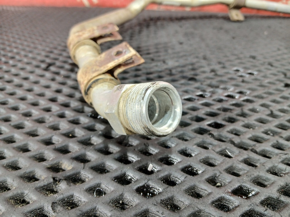 Трубка компрессора кондиционера