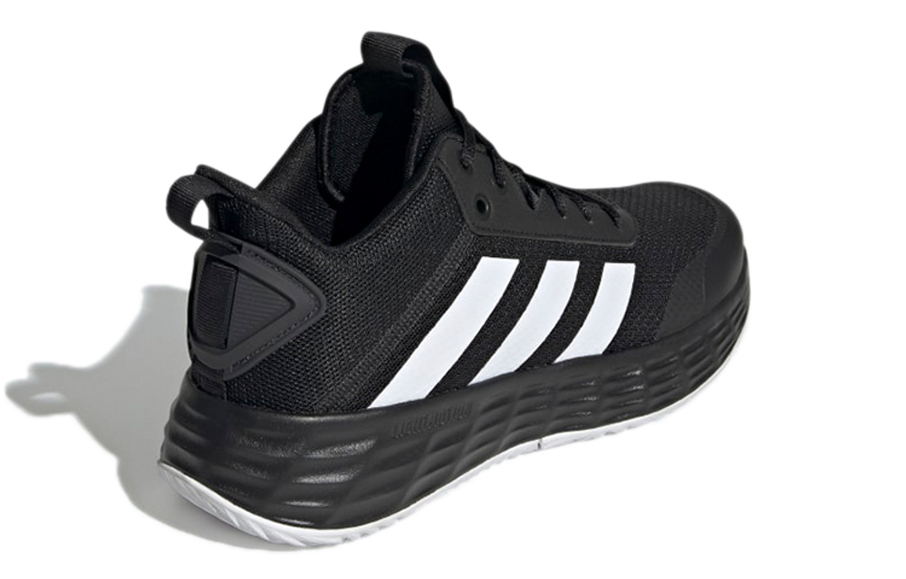 Кроссовки Adidas Ownthegame