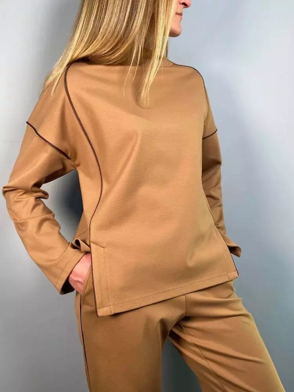 Свитшот спортивный бежевый