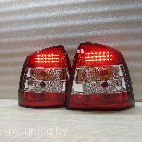 Задние фонари Opel Astra G red white led