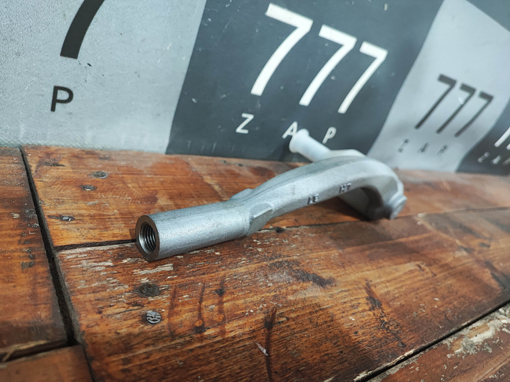 Наконечник рулевой тяги Volvo XC40 17-нв Новый 8889500543