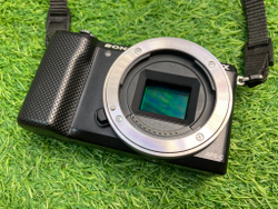 Sony A5000 kit E PZ 16–50mm