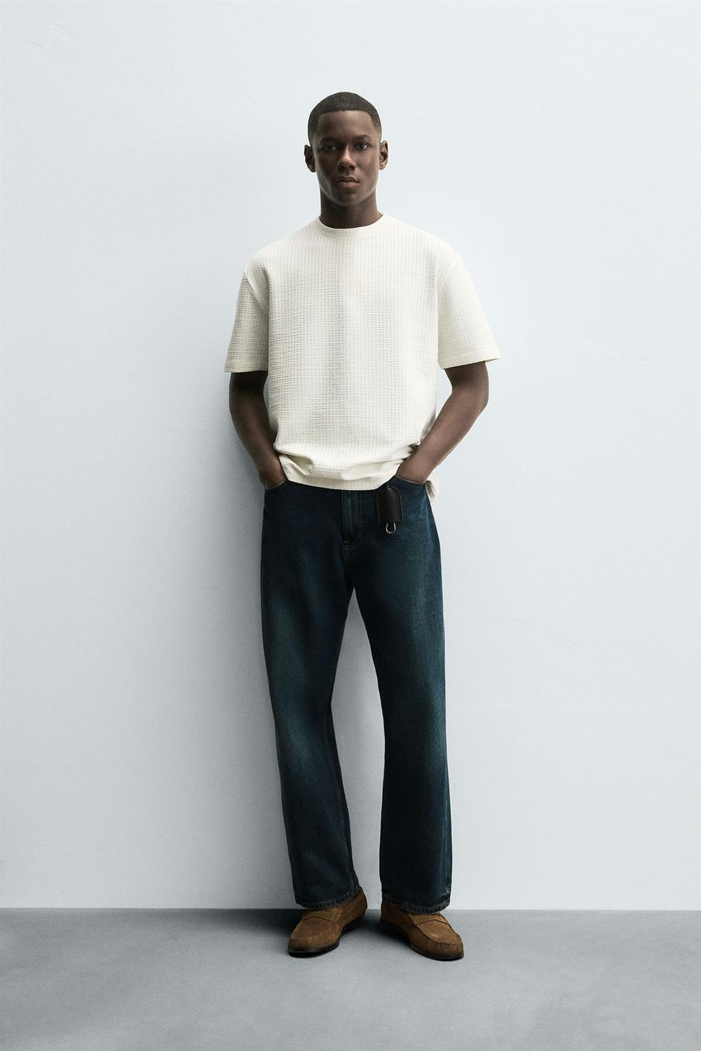 ZARA ФУТБОЛКА ИЗ ЖАТОЙ ТКАНИ, ЭКРЮ