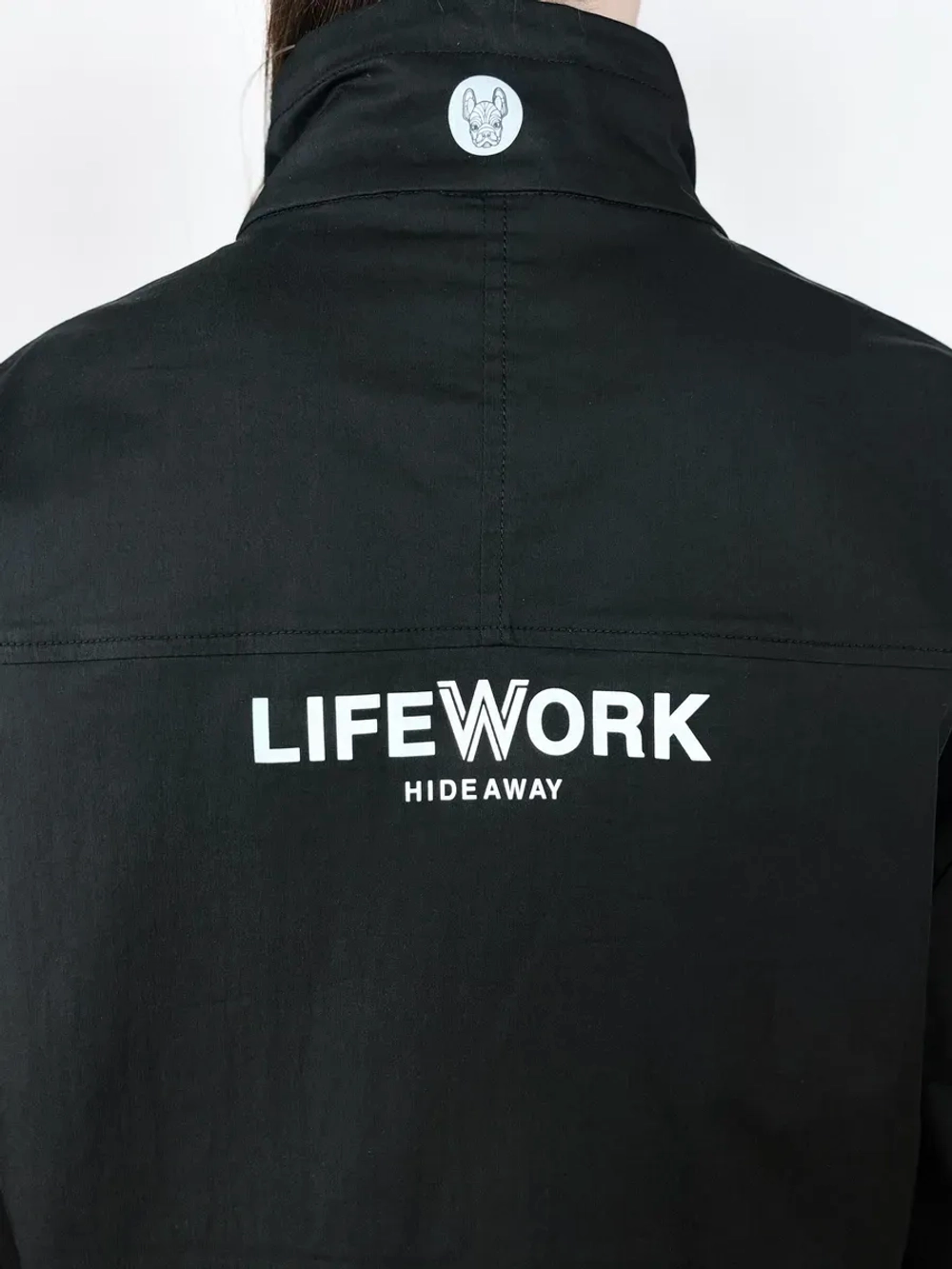 Куртка с высокой горловиной