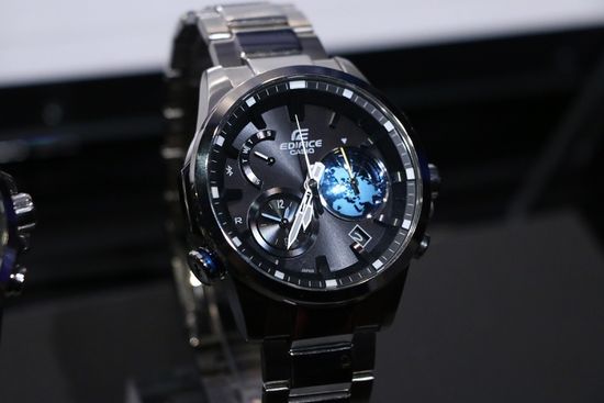 Умные наручные часы Casio Edifice EQB-600D-1A2