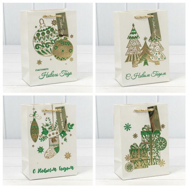 
          Пакет подарочный 14 х 20 х 8 см Набор 4 шт "Новый год" (Белый)