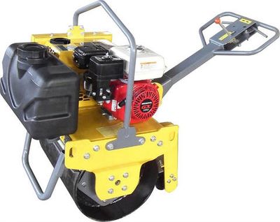 Ручной одновальцовый дорожный каток KOMAN TSR260H  - [260 кг / Honda GX160]