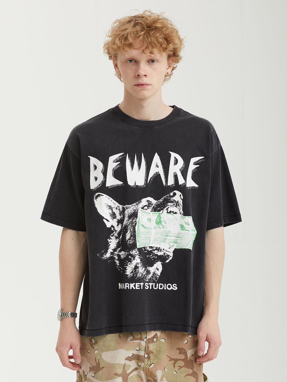 Мужская Футболка Beware My Income