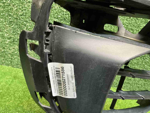 Решетка перед. бампера Porsche Cayenne 958 (14-18)