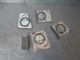 комплект колец и вкладышей honda cb 400 sf 1992г.в. (1)