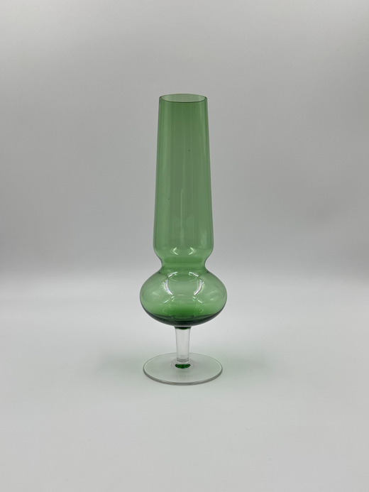 Ваза зелёная на ножке