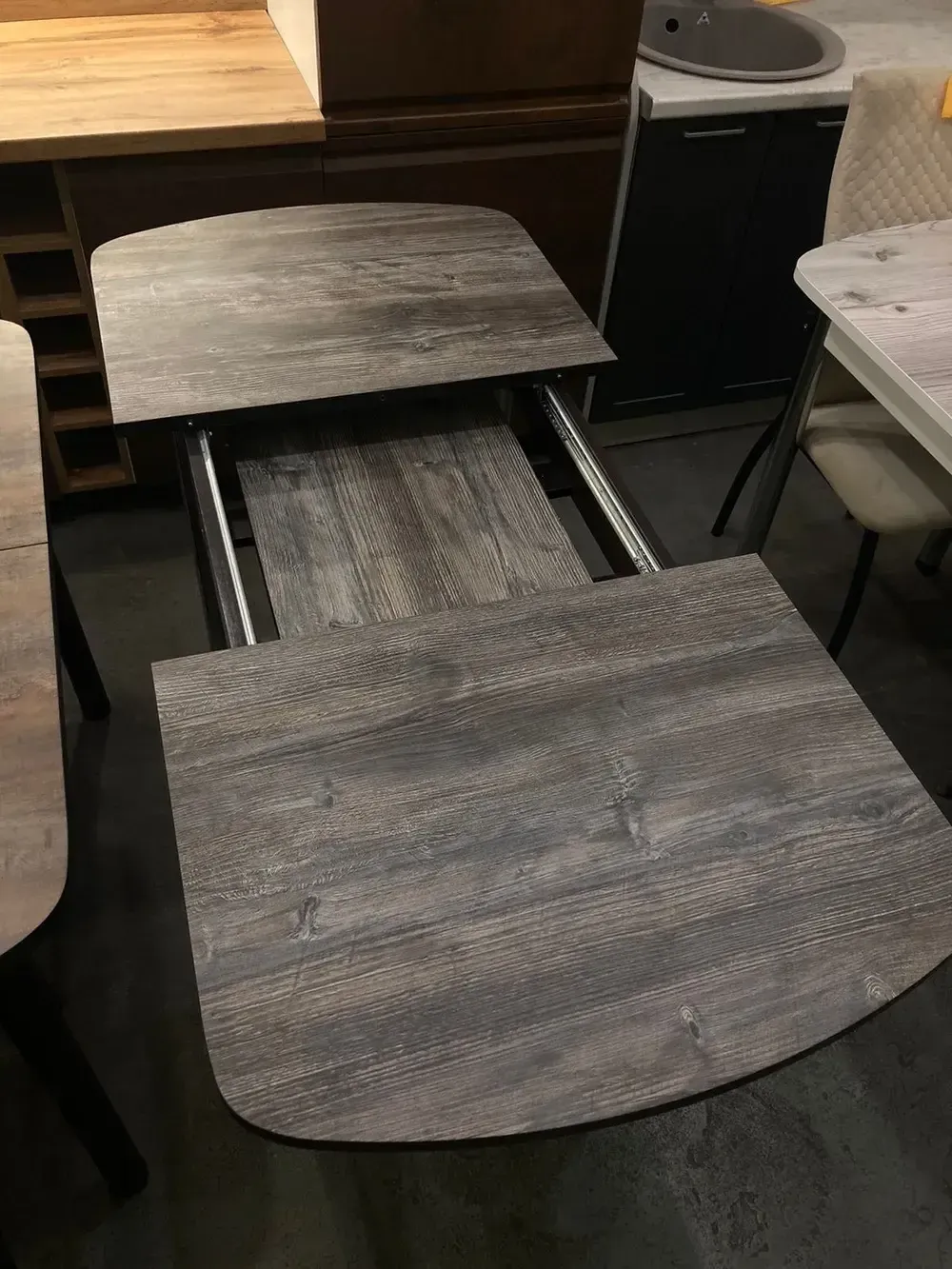 Стол пластик 1100*700 (подстолье прямое раздвижное венге)