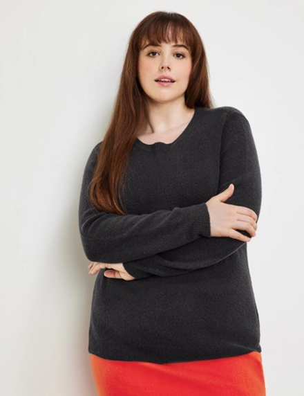 Джемпер женский SAMOON