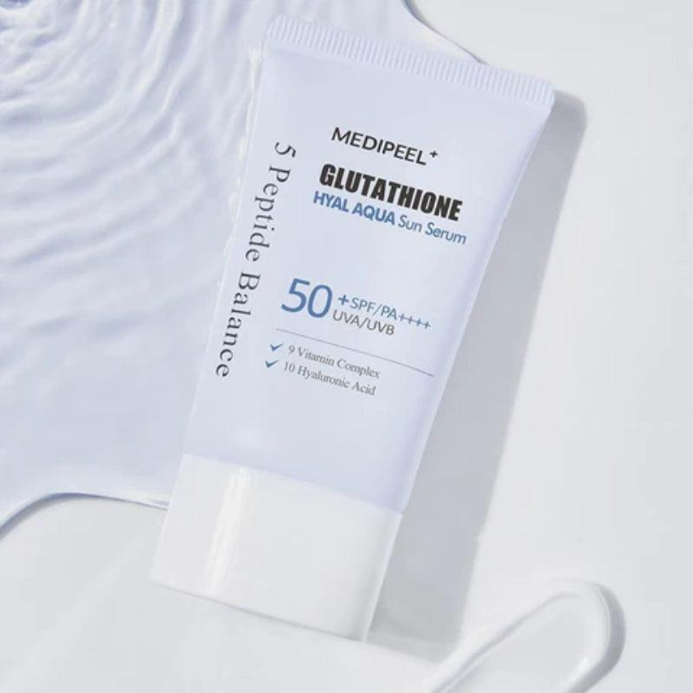 Увлажняющая солнцезащитная сыворотка с осветляющим эффектом Medi-Peel Glutathione Hyal Aqua Sun Serum SPF 50+ PA++++