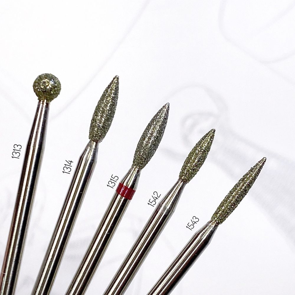 1543 Фреза алмазная пламя синяя (средняя зернистость) 2*10,5 мм