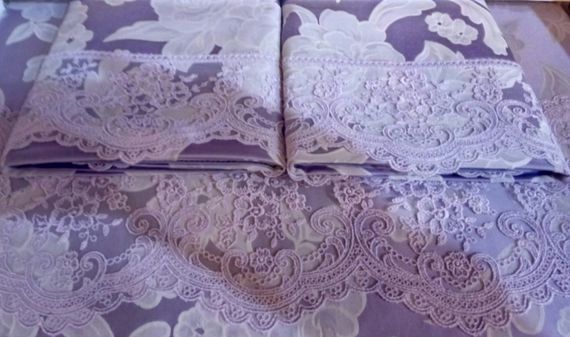 Постельное белье AMELFI лиловый жаккард с кружевом deluxe TIVOLYO HOME Турция