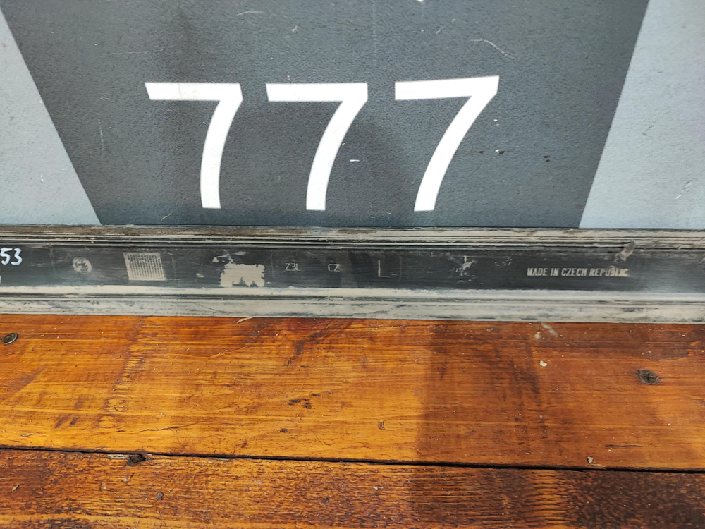 Накладка двери передней левой Skoda Yeti 13-18 Б/У Оригинал 5L0853515A