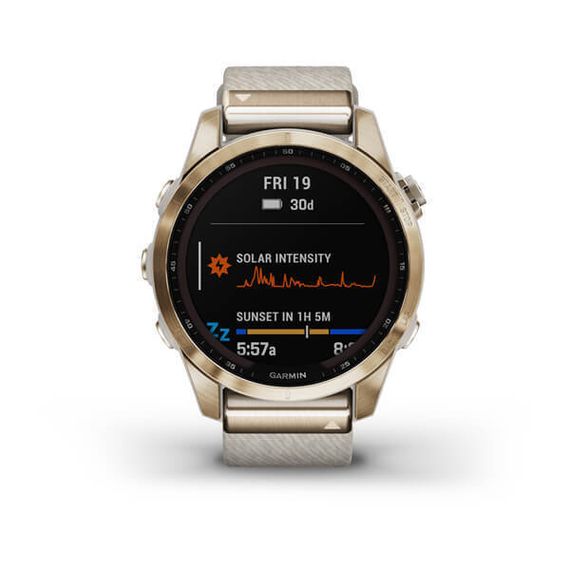 Garmin Fenix 7S Sapphire Solar — титановый кремовый корпус и нейлоновый ремешок