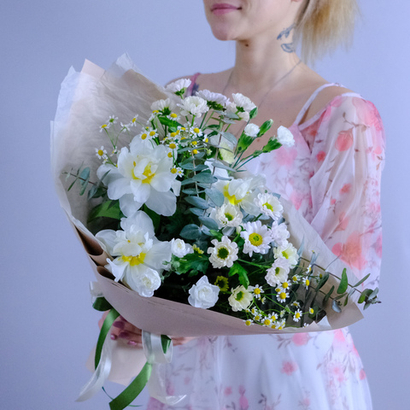 Нежный букет с белыми тюльпанами #902