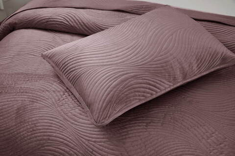 Покрывало 240х260 и 2 наволочки 50x70 Sofi De MarkO Жизель розовое