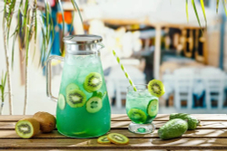 Основа для лимонадов и коктейлей WATSON SAYS Киви - Фейхоа 1кг