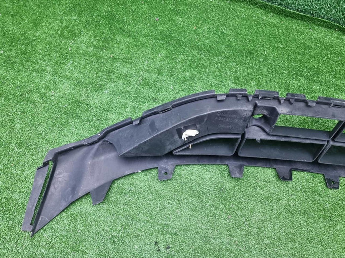 Решетка перед. бампера Mercedes GLB X247 19-23 AMG