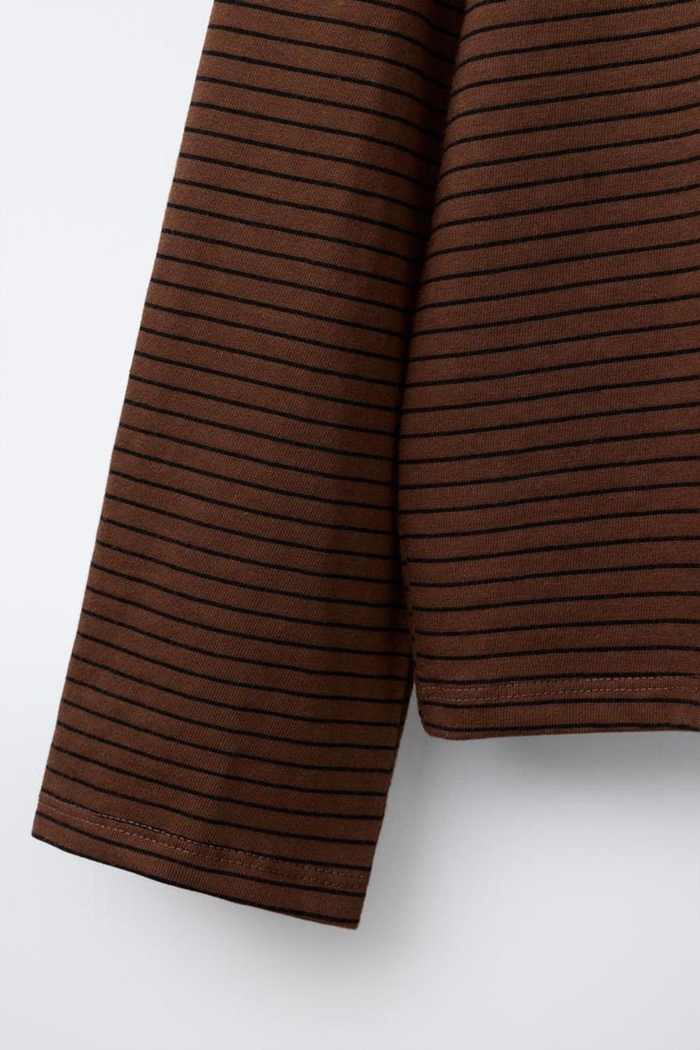 ZARA ФУТБОЛКА В ПОЛОСКУ С СОБАКОЙ, КОРИЧНЕВЫЙ