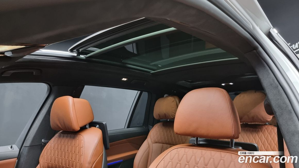 BMW X7 (G07) xDrive 40i M Sports 6-и местный (08.2022)