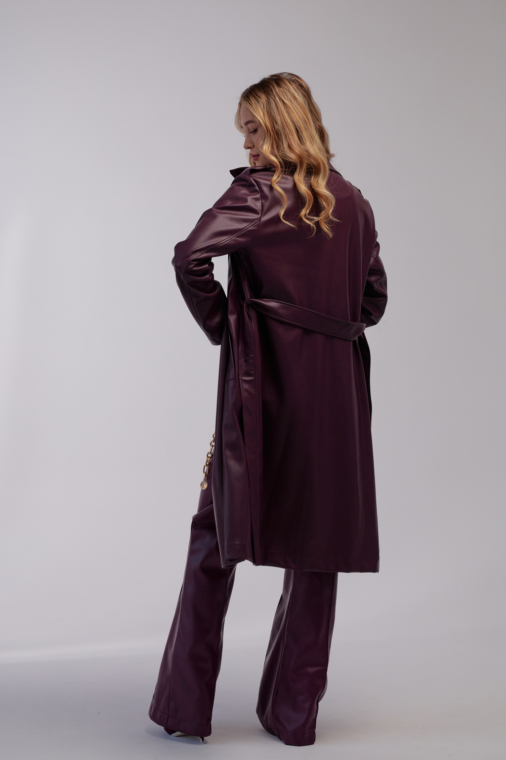 Плащ Rinascimento экокожа