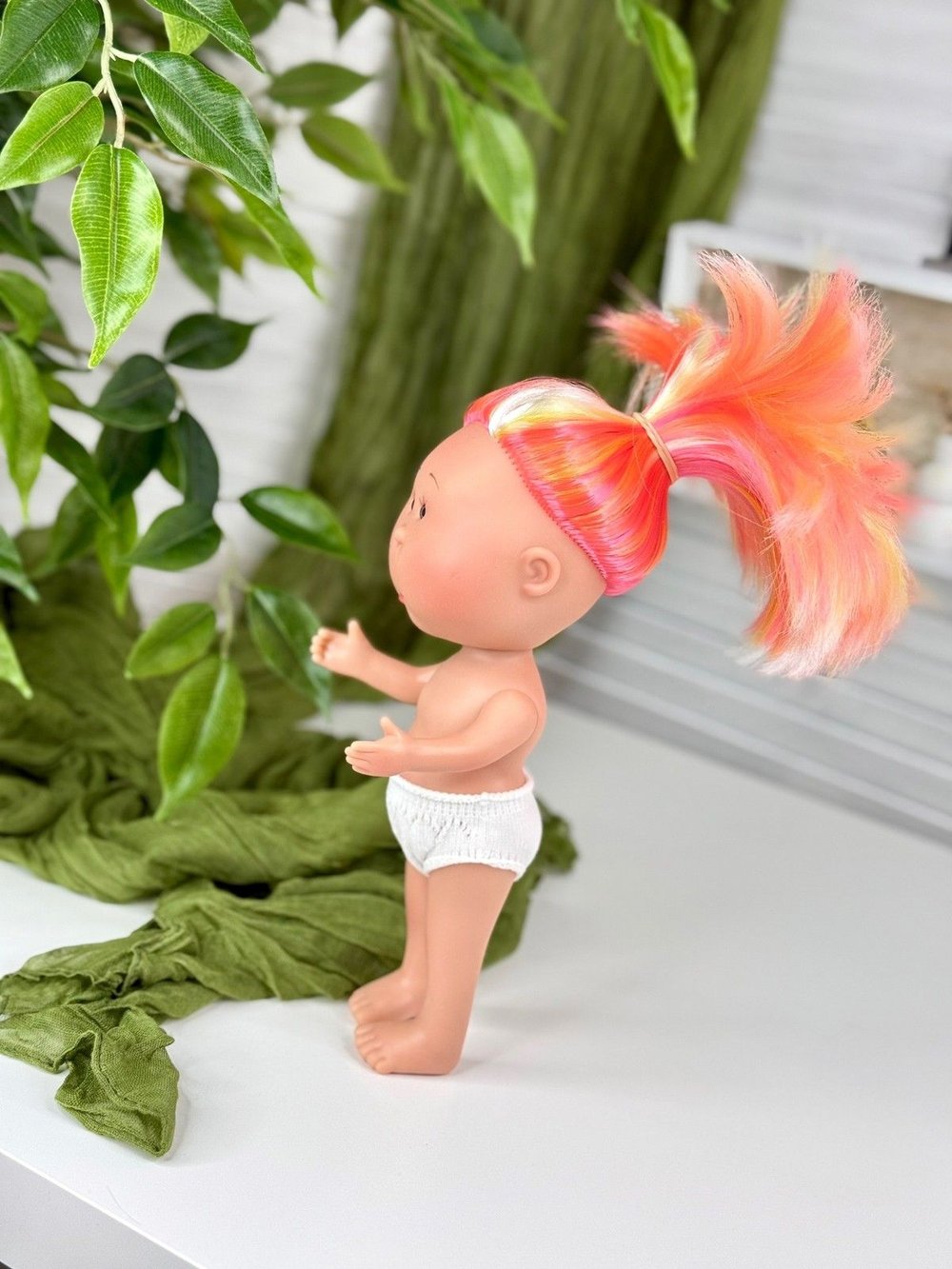 Кукла Nines виниловая 23см Little Mia без одежды (3199W29)