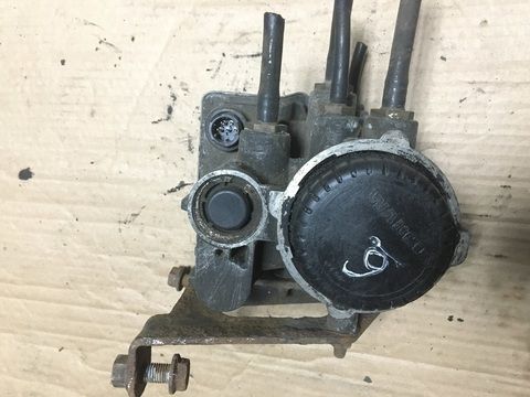 Кран управления тормозами прицепа MAN