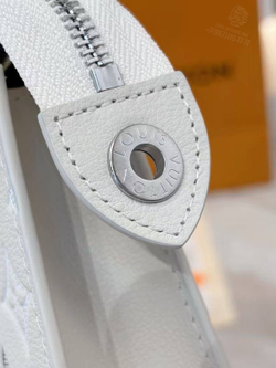 Клатч Louis Vuitton Voyage