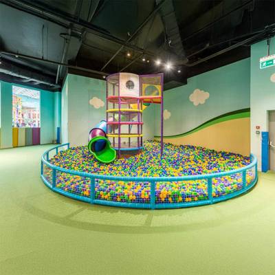 Игровой детский лабиринт «Остров Радужных Шаров»